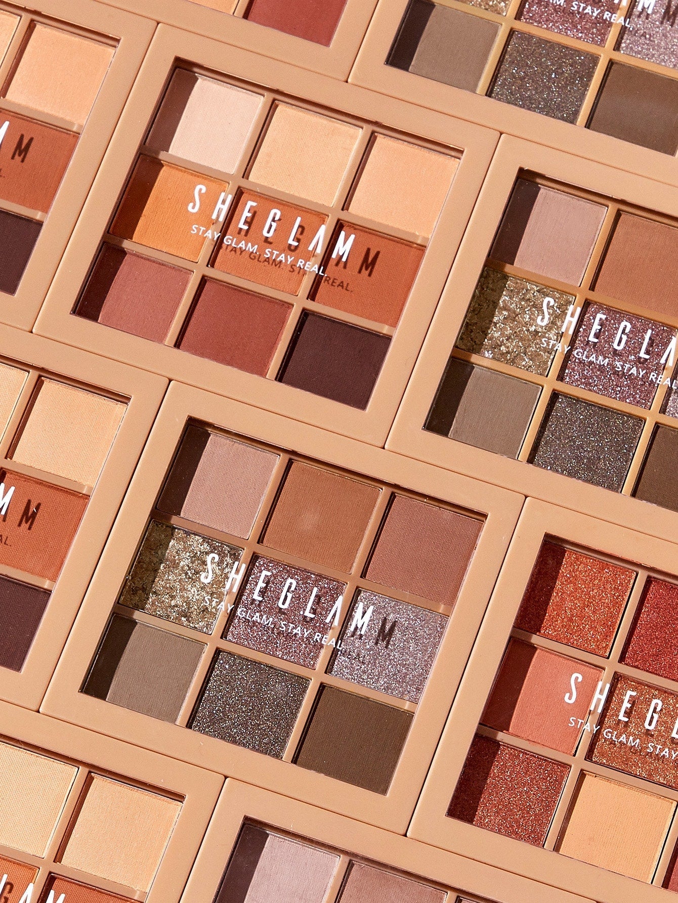 NINE TO FINE EYESHADOW PALETTE-NOMADIC
