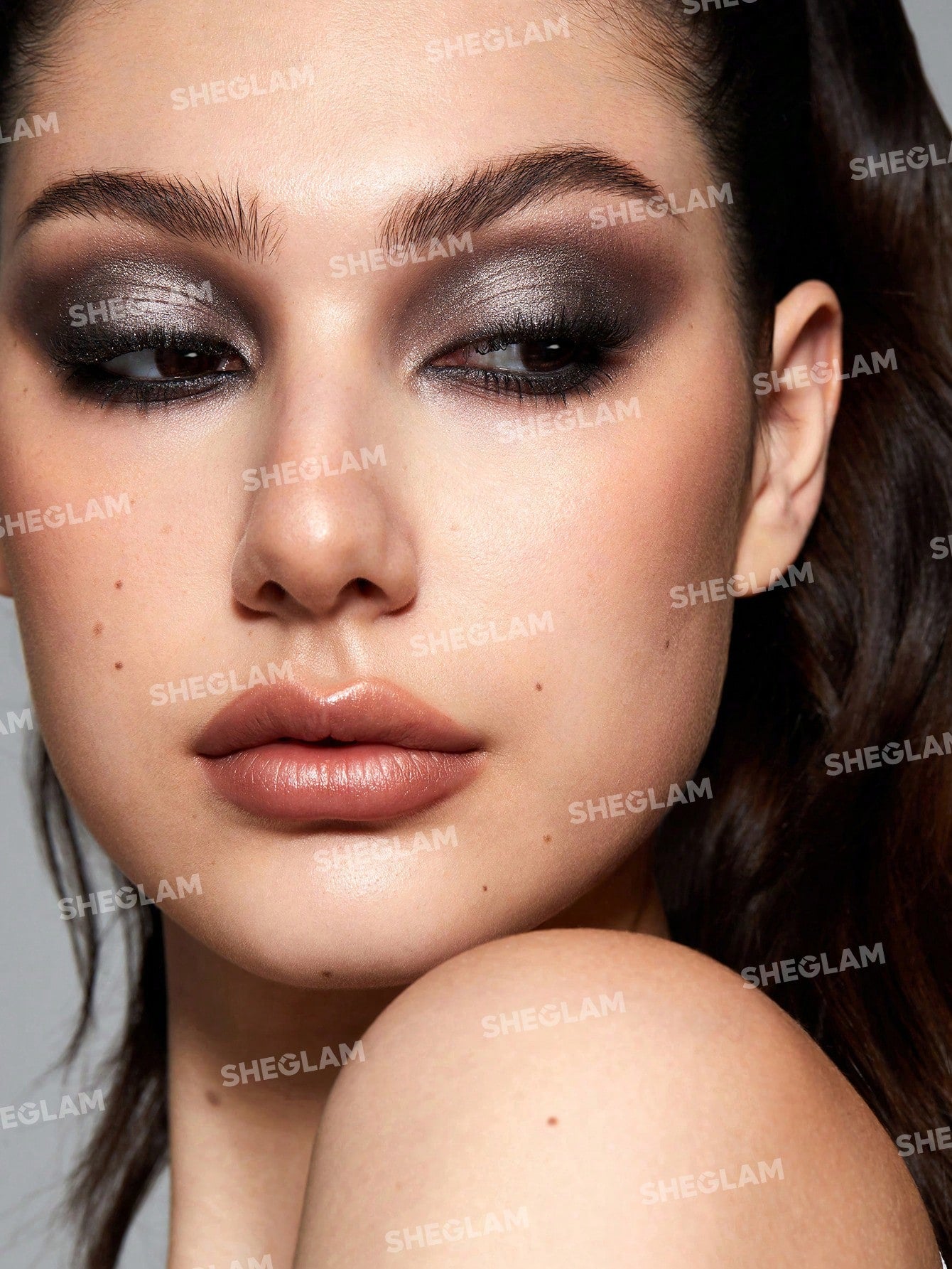 JAZY JIGSAW EYESHADOW PALETTE - MAUVE'ING ON