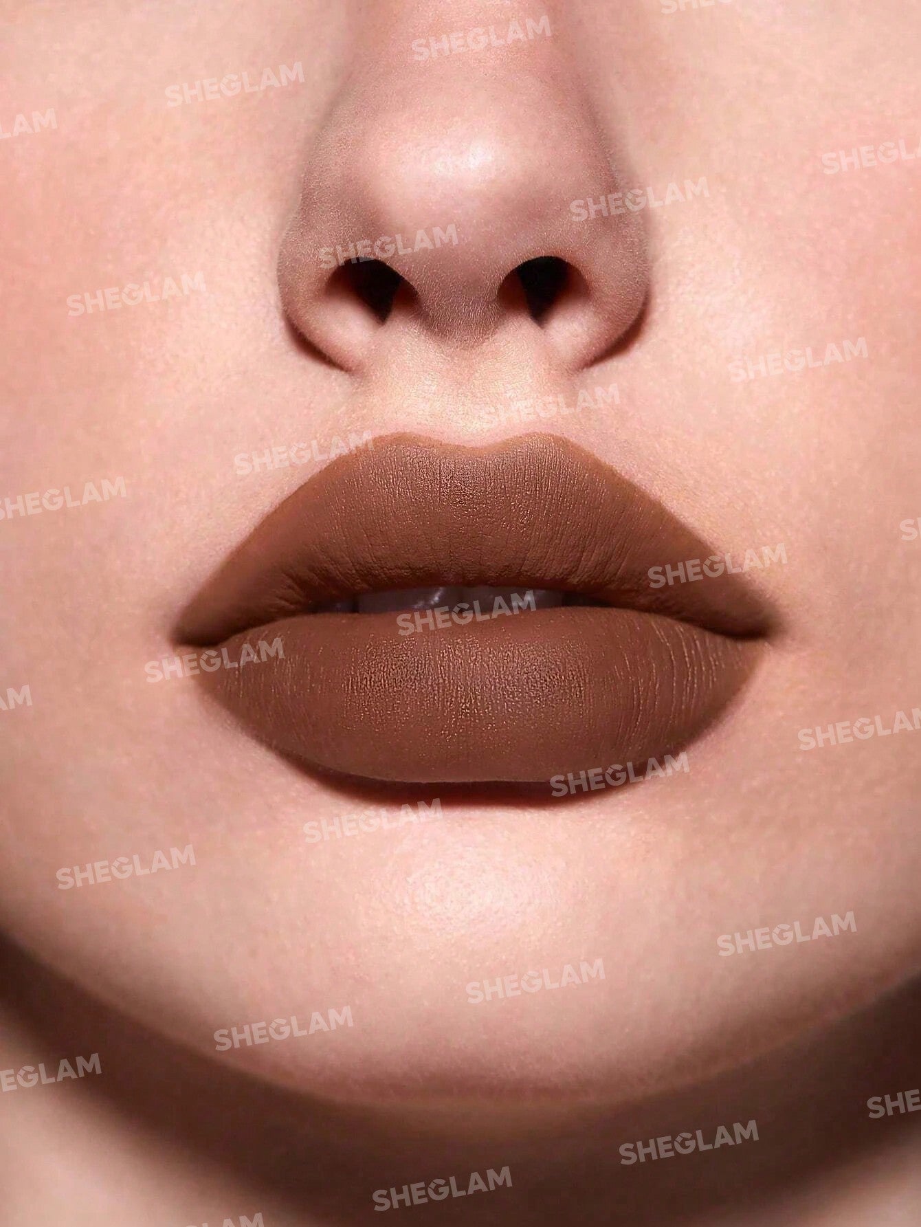 SO LIPPY LIP LINER