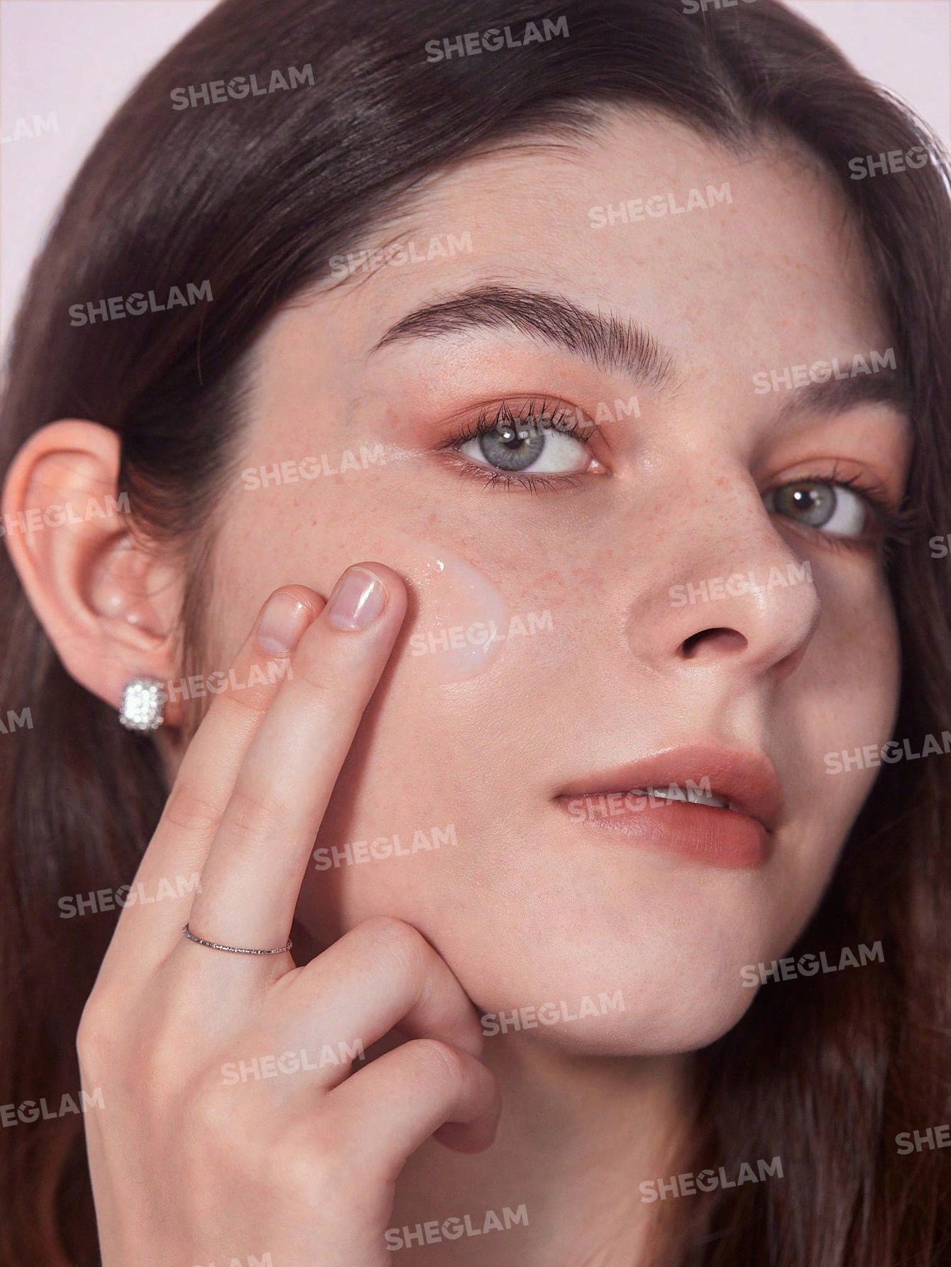 LOVE DIVE AT FIRST SIGHT MOISTURIZING PRIMER